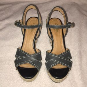 BRAND NEW CLARKS WEDGES